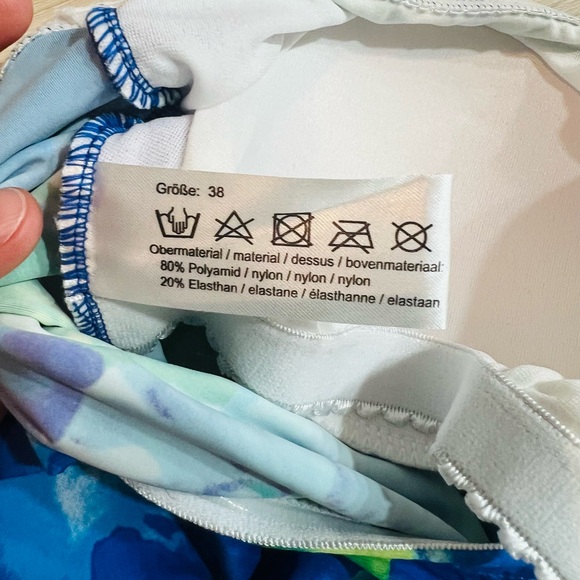 NWOT Tropical Floral Beautiful Blue Swimwear Set - Tankini and Bottoms Beach - Picture 10 of 10